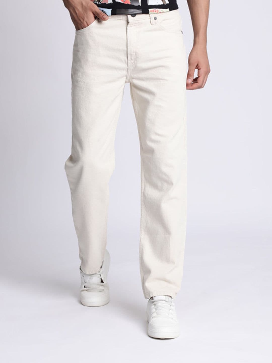 Bene Kleed Men Relaxed Fit Mid-Rise Light Fade Jeans - view 1