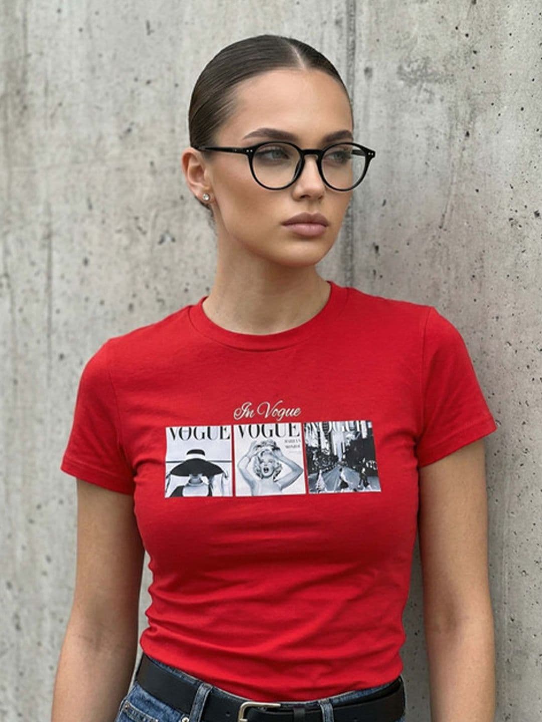 Surfbae Women Red Graphic Printed Round Neck Short Sleeves Cotton Crop Tshirts - view 1