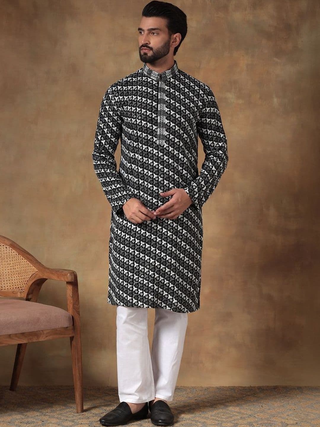 Excent Men Geometric Printed Thread Work Kurta - view 1