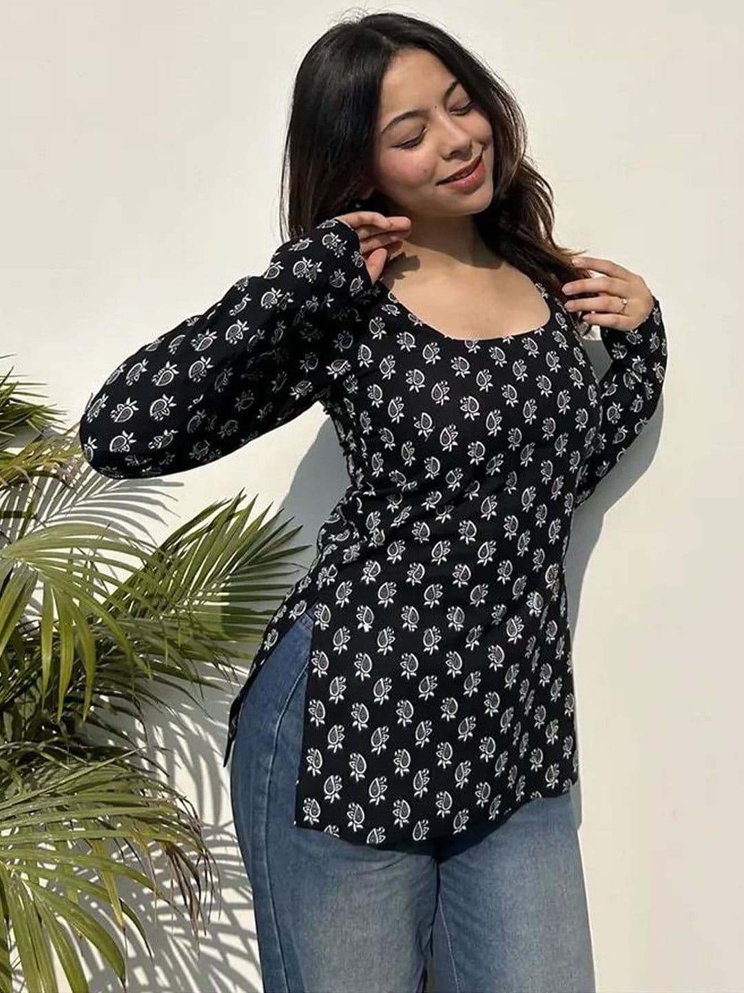 SAANVRA Ethnic Motifs Printed Square Neck Kurti - view 1