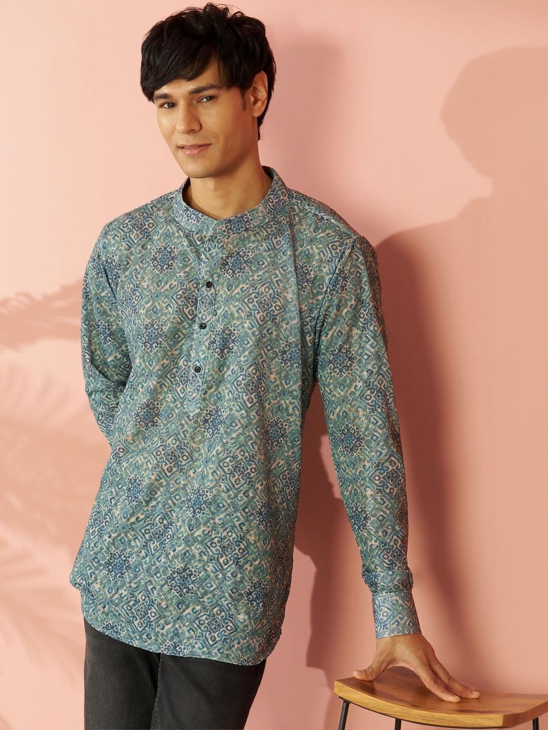 VASTRAMAY Men Ethnic Motifs Printed Indigo Kurta - view 1