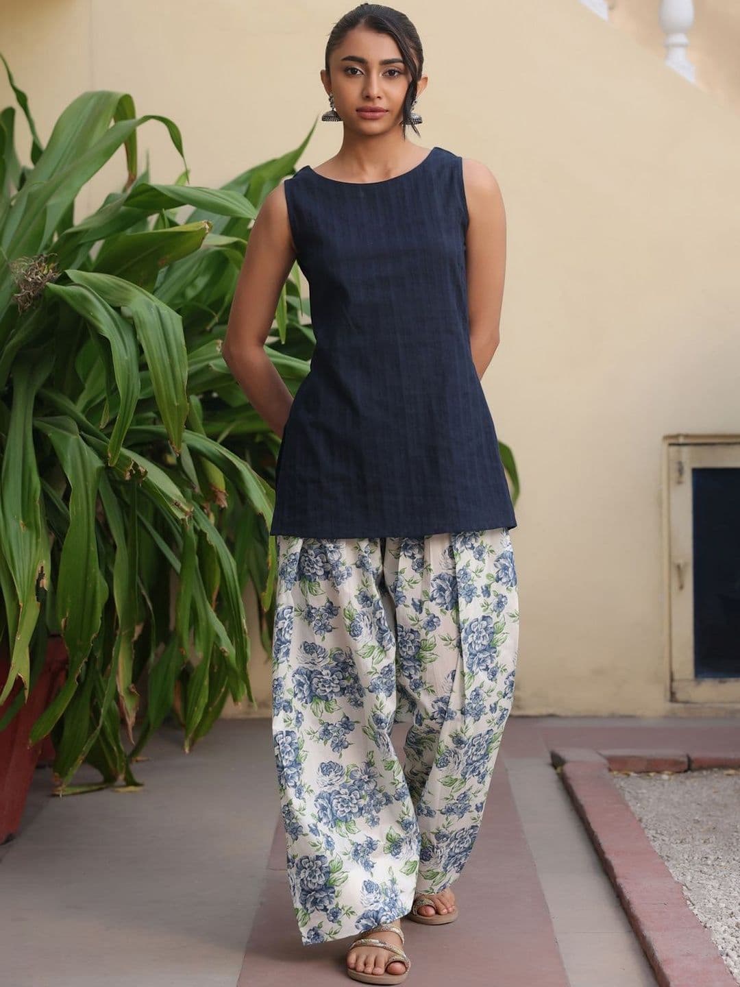 anayna Women Floral Regular Pure Cotton Kurti with Patiala - view 1