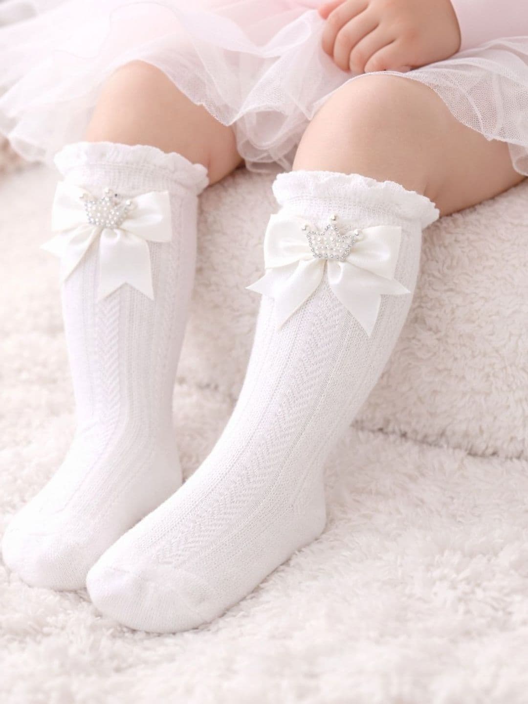 The Little Lookers Girls Kids Cotton Patterned Knee Length Socks - view 1