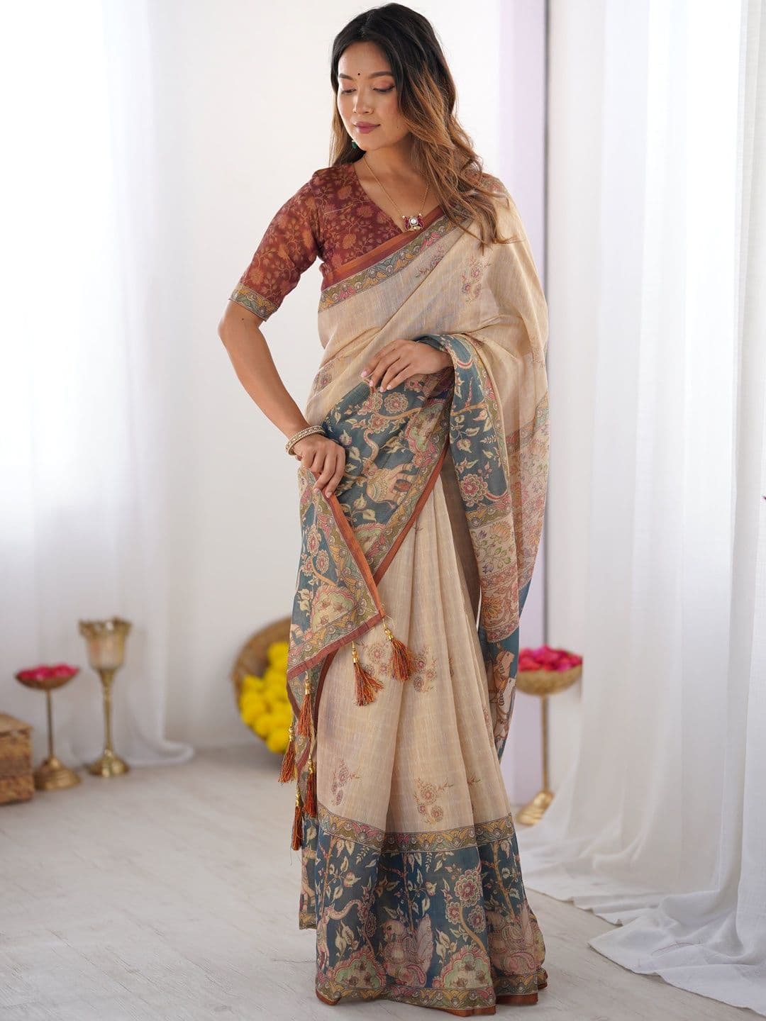 Siya Fashion Floral Printed Linen Blend Saree With Blouse - view 1