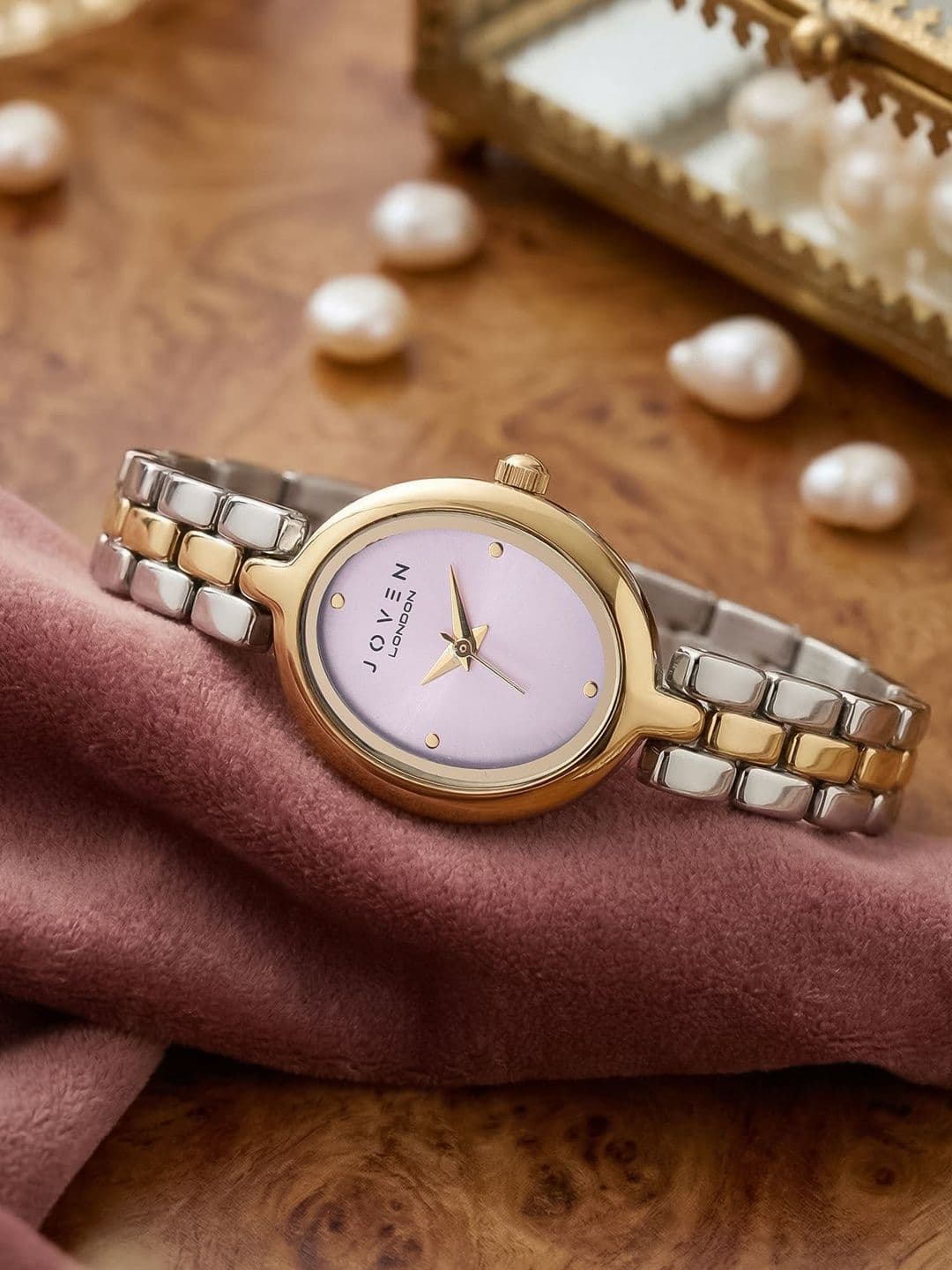 Joven Women Dial & Bracelet Style Straps Analogue Watch J10-D - view 1