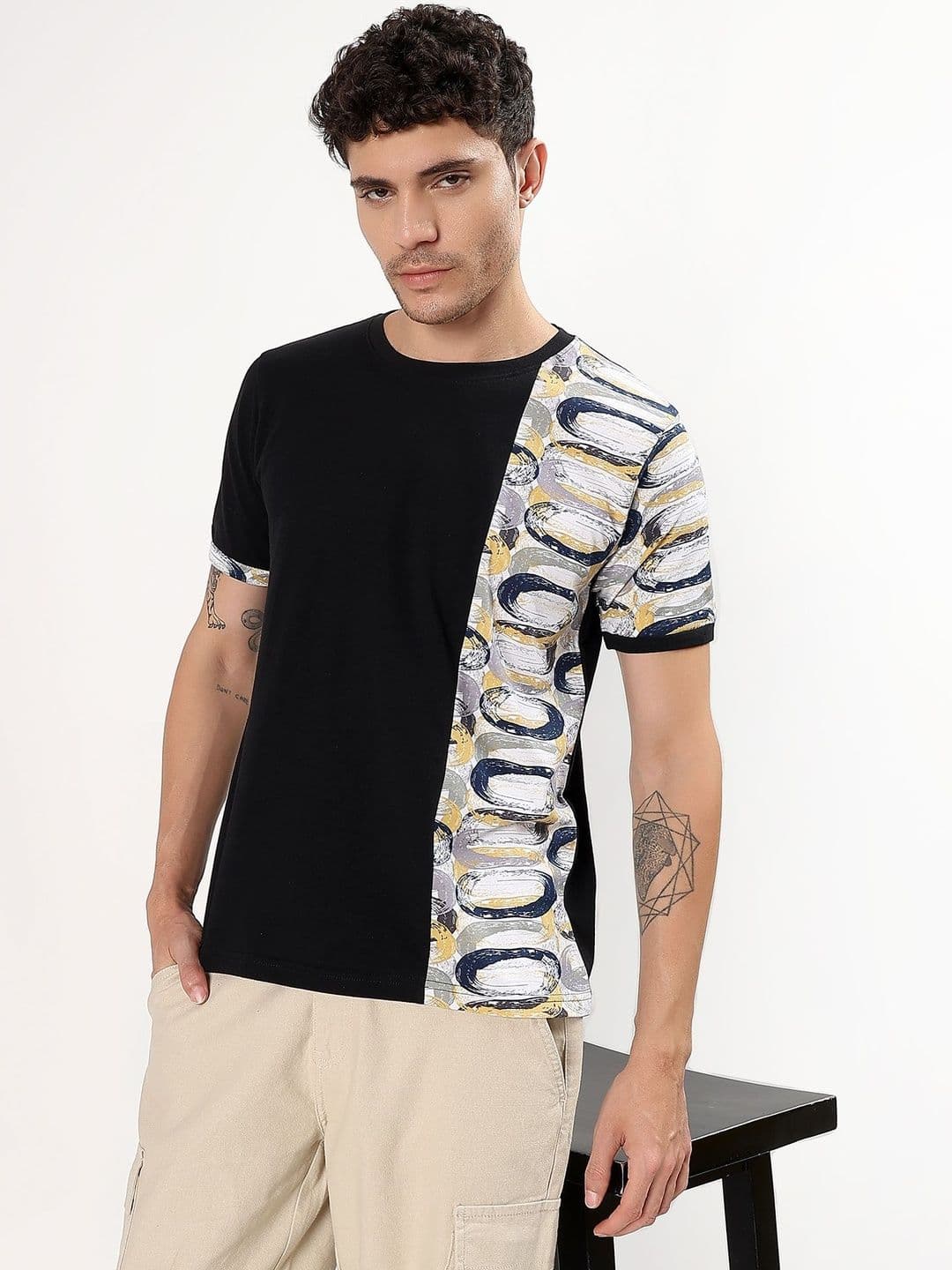 Wrath Men Colourblocked T-shirt - view 1
