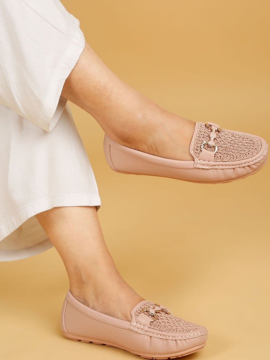 Flat n Heels Women Textured Loafers - view 1
