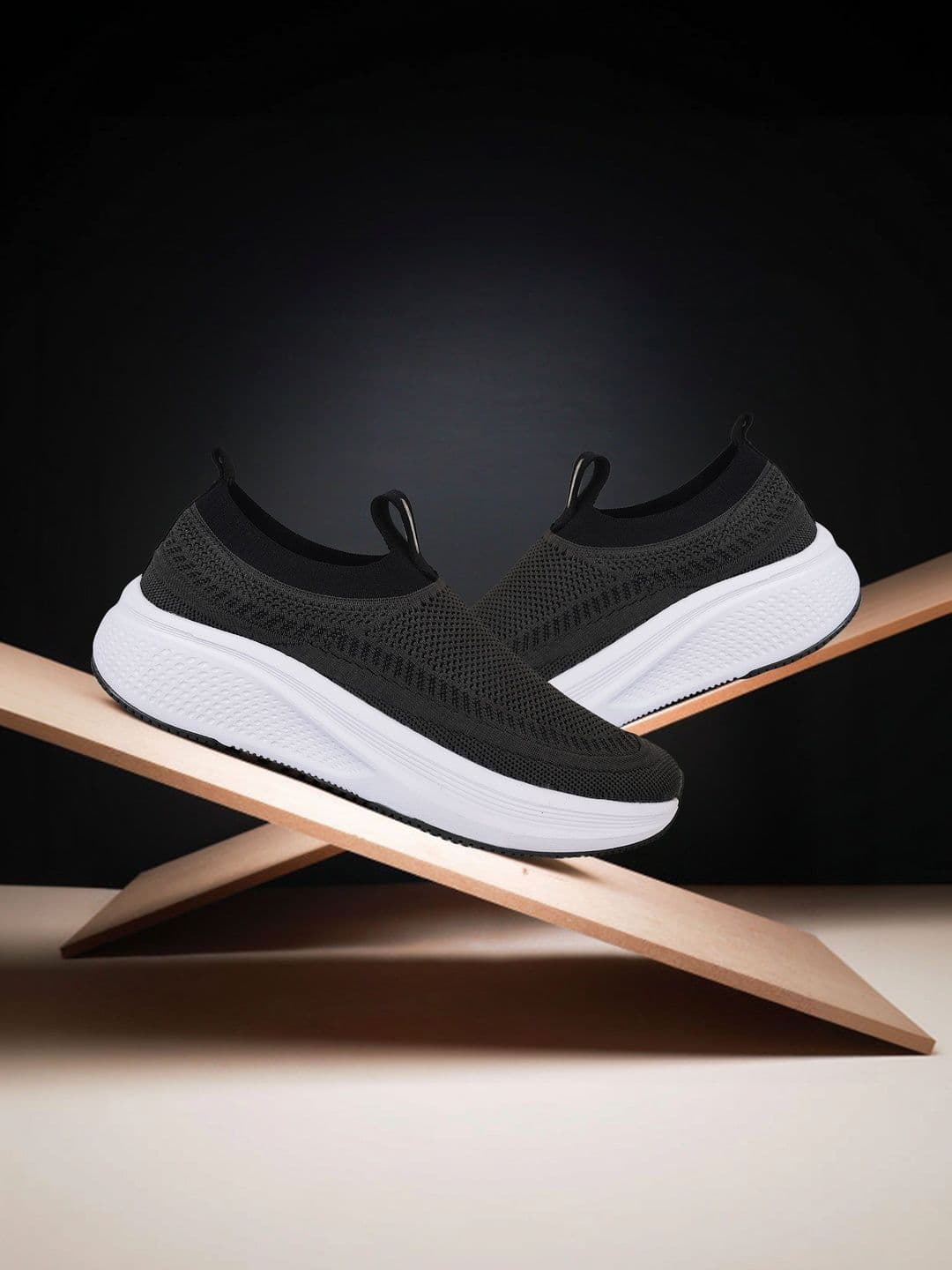 Lancer Men Mesh Walking Non-Marking Shoes - view 1