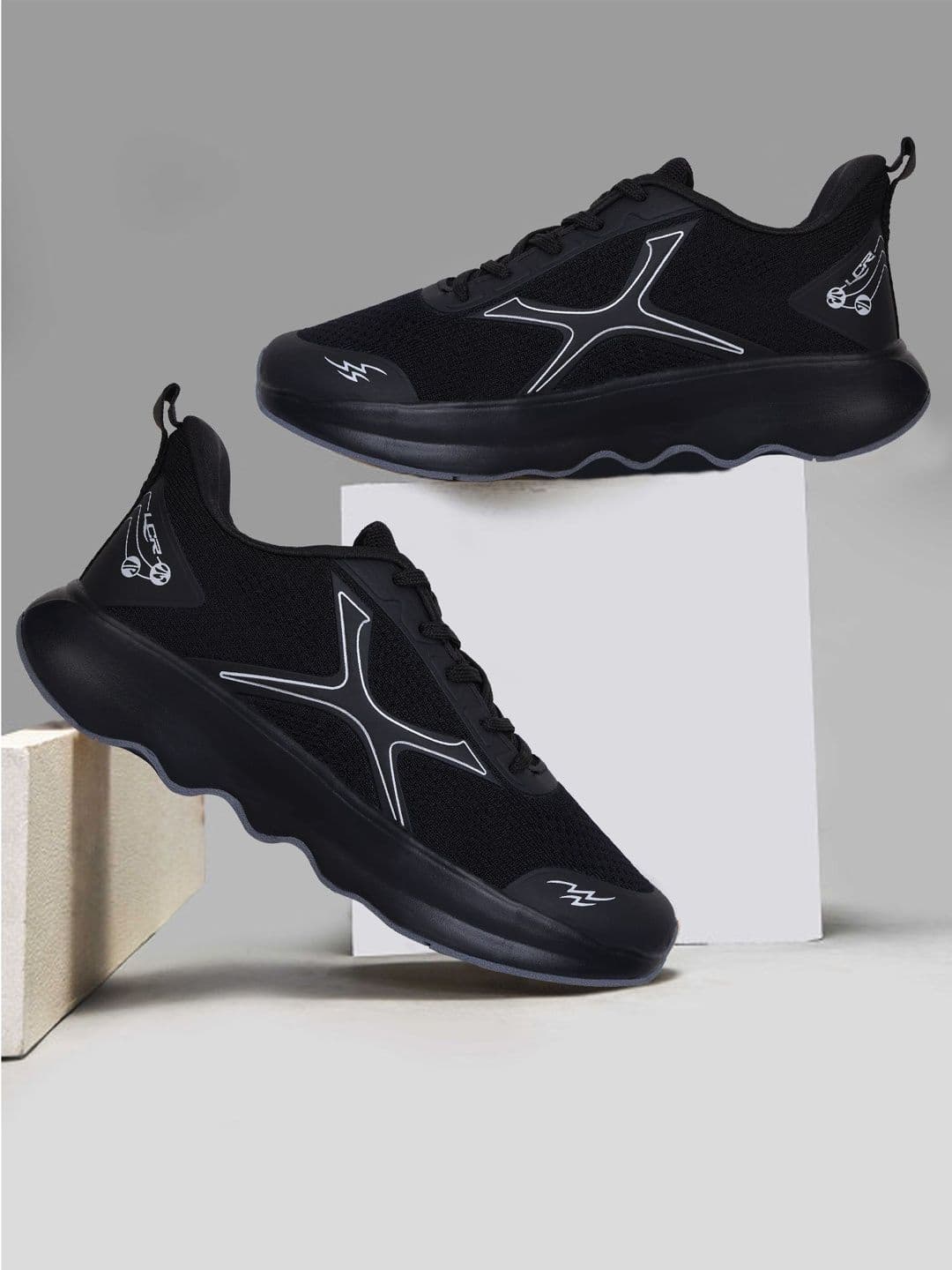 Lancer Men Mesh Training or Gym Non-Marking Shoes - view 1
