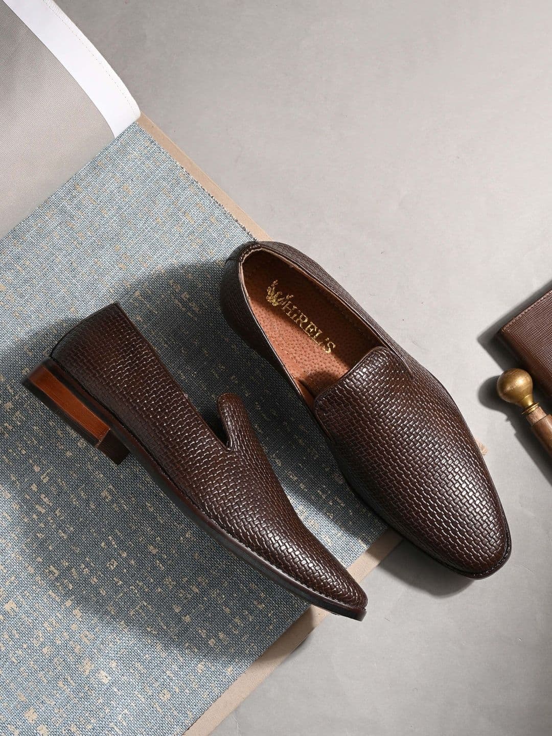 Hirels Men Textured PU Round Toe Formal Slip-On Shoes - view 1