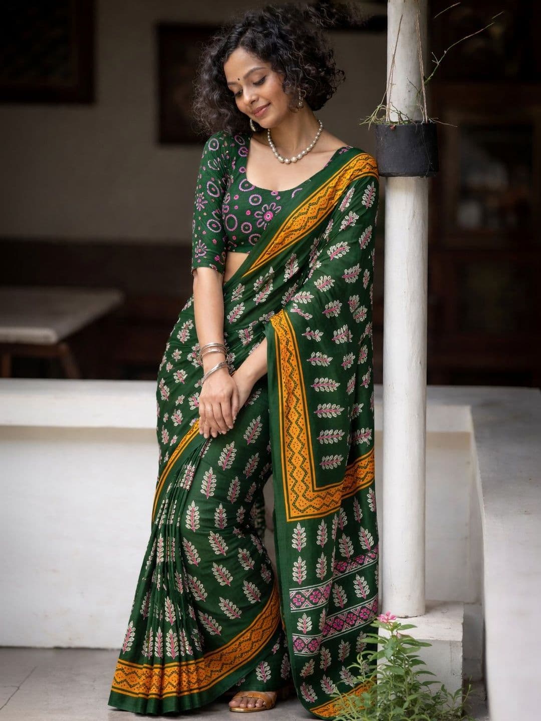 Vibhagyaa Ethnic Motifs Pure Cotton Handloom Ikat Saree - view 1
