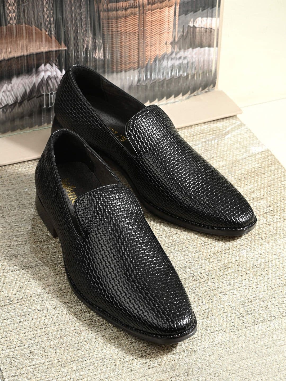 Hirels Men Textured PU Round Toe Formal Slip-On Shoes - view 1