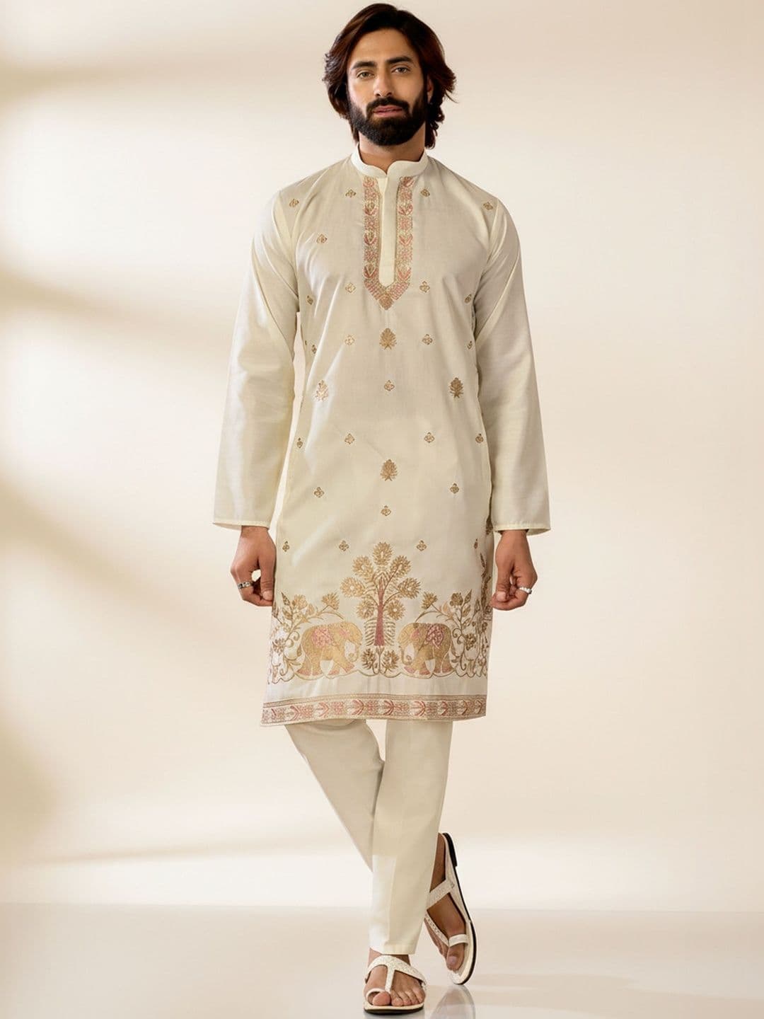 INDIROOP Men Embroidered Thread Work Kurta - view 1