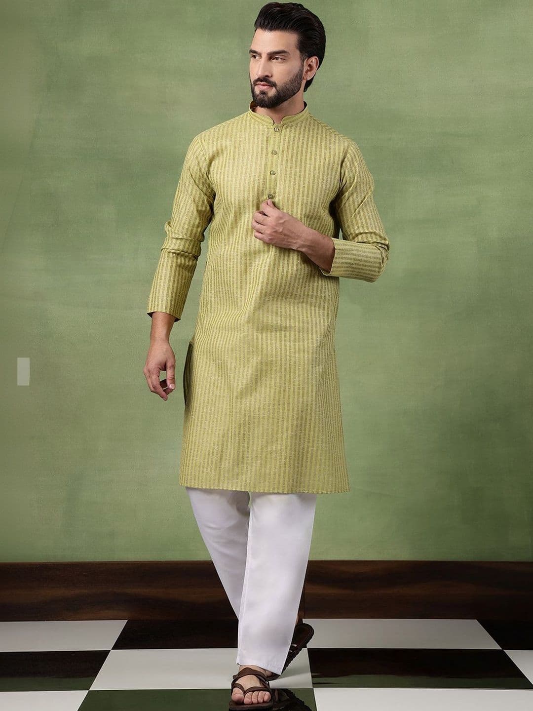 SOJANYA Men Striped Kurta - view 1