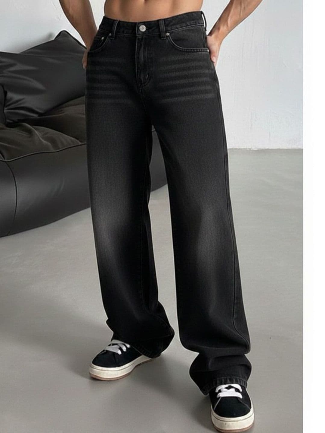 WOOMNY Men Regular Fit Mid-Rise Jeans - view 1