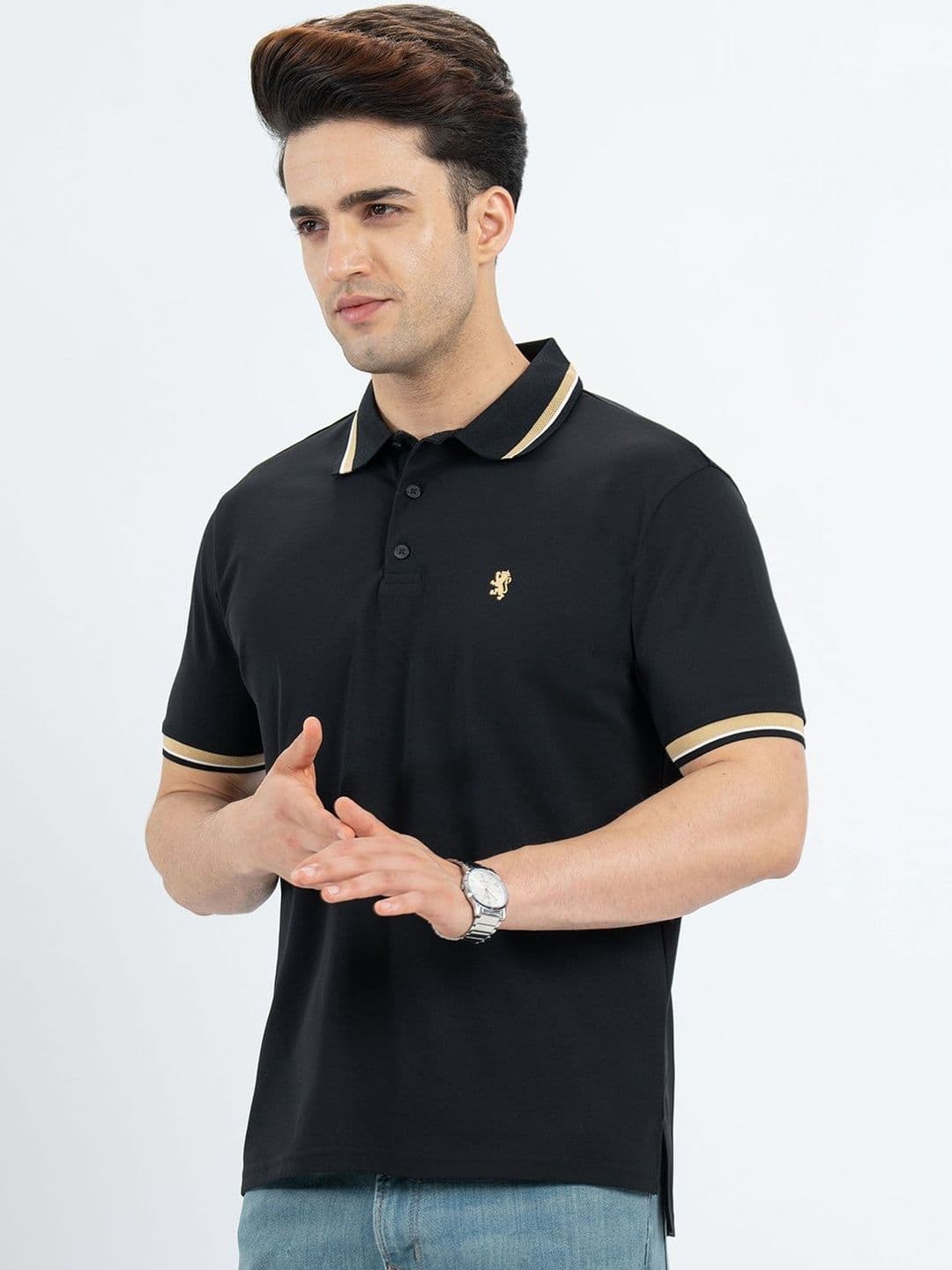 Red Tape Men Polo Collar T-shirt - view 1