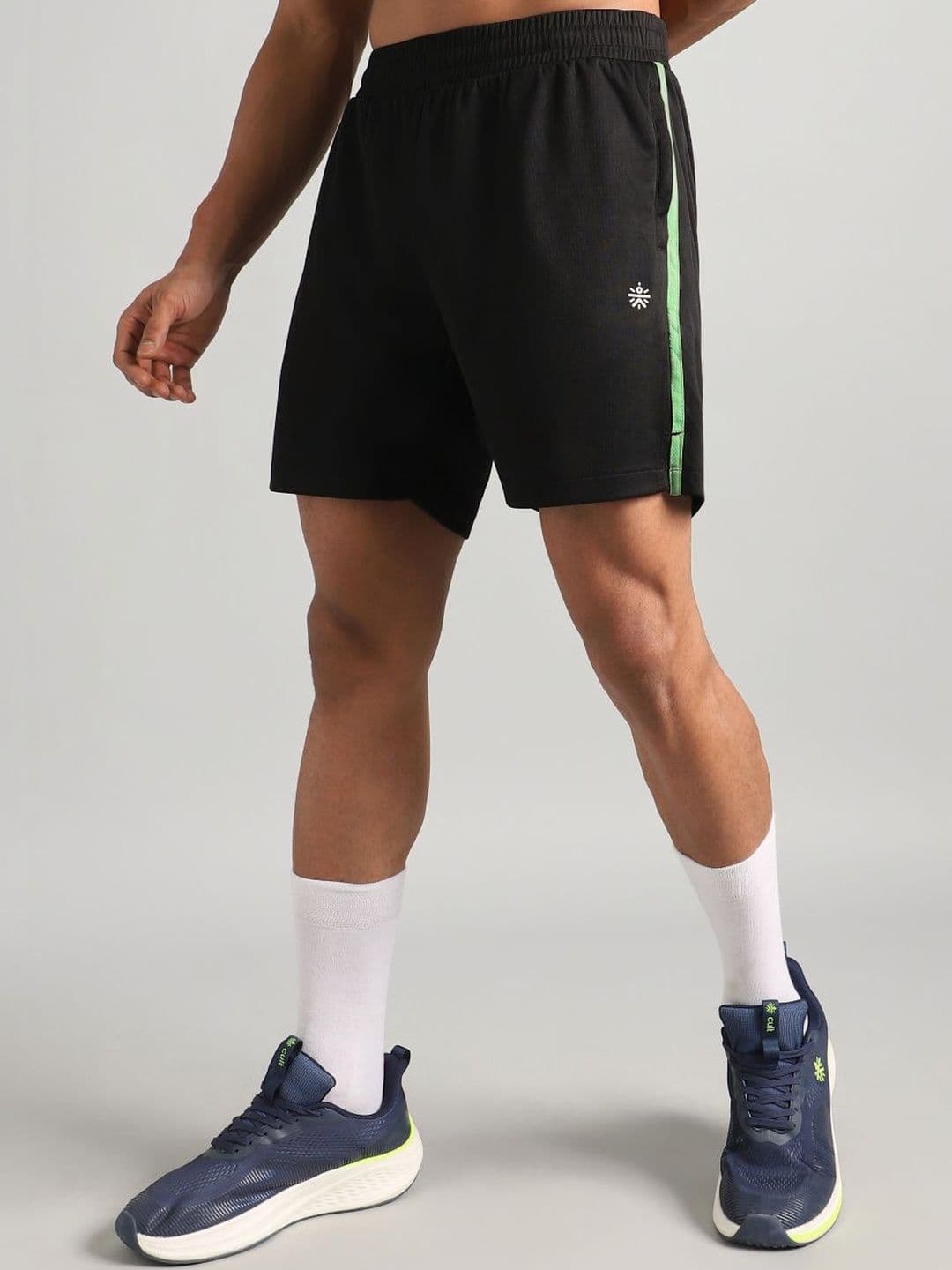 CULT Men's Black Power Pop Active Shorts - view 1