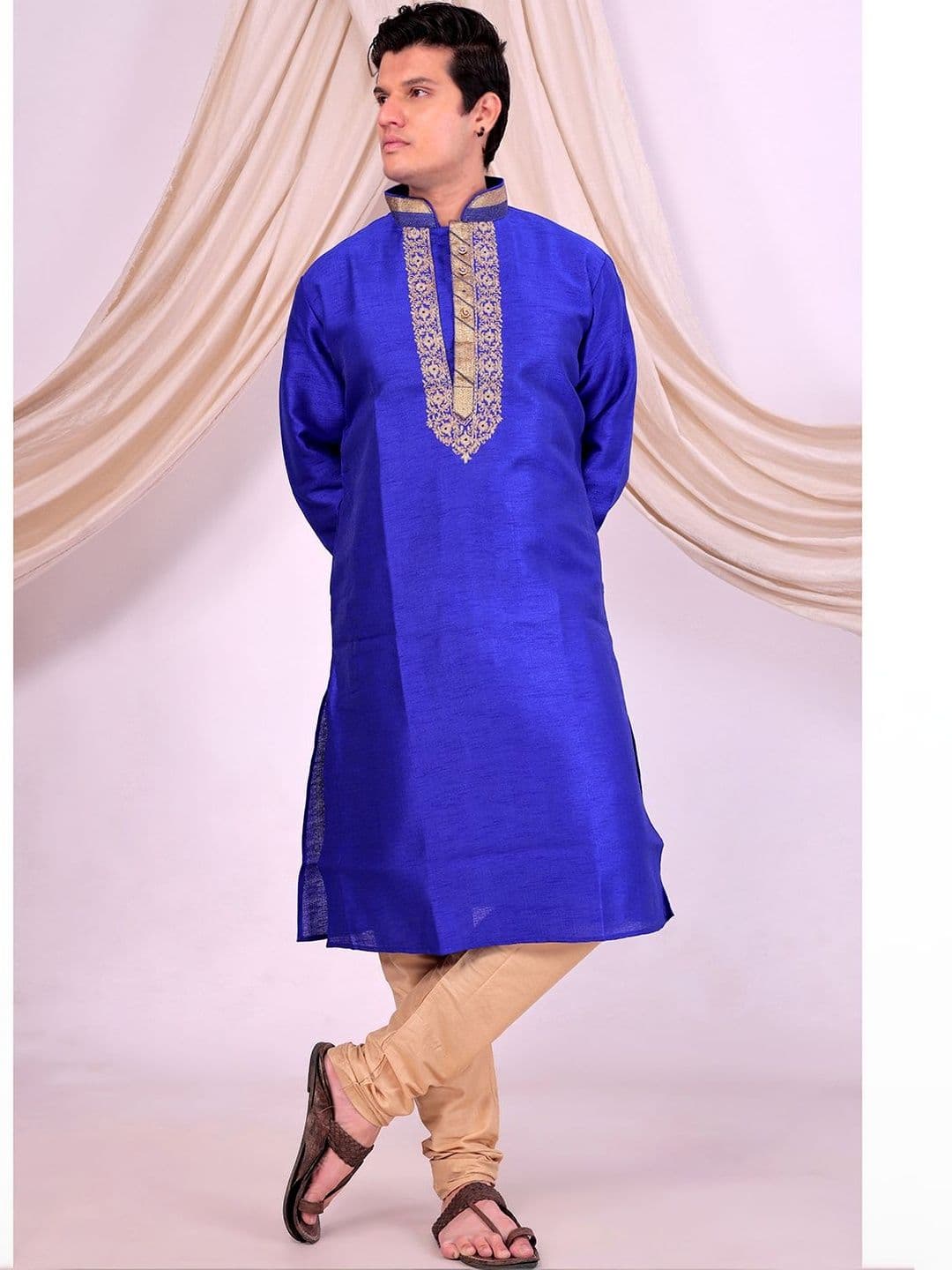 Desibutik Embroidered Mandarin Collar Sherwani - view 1