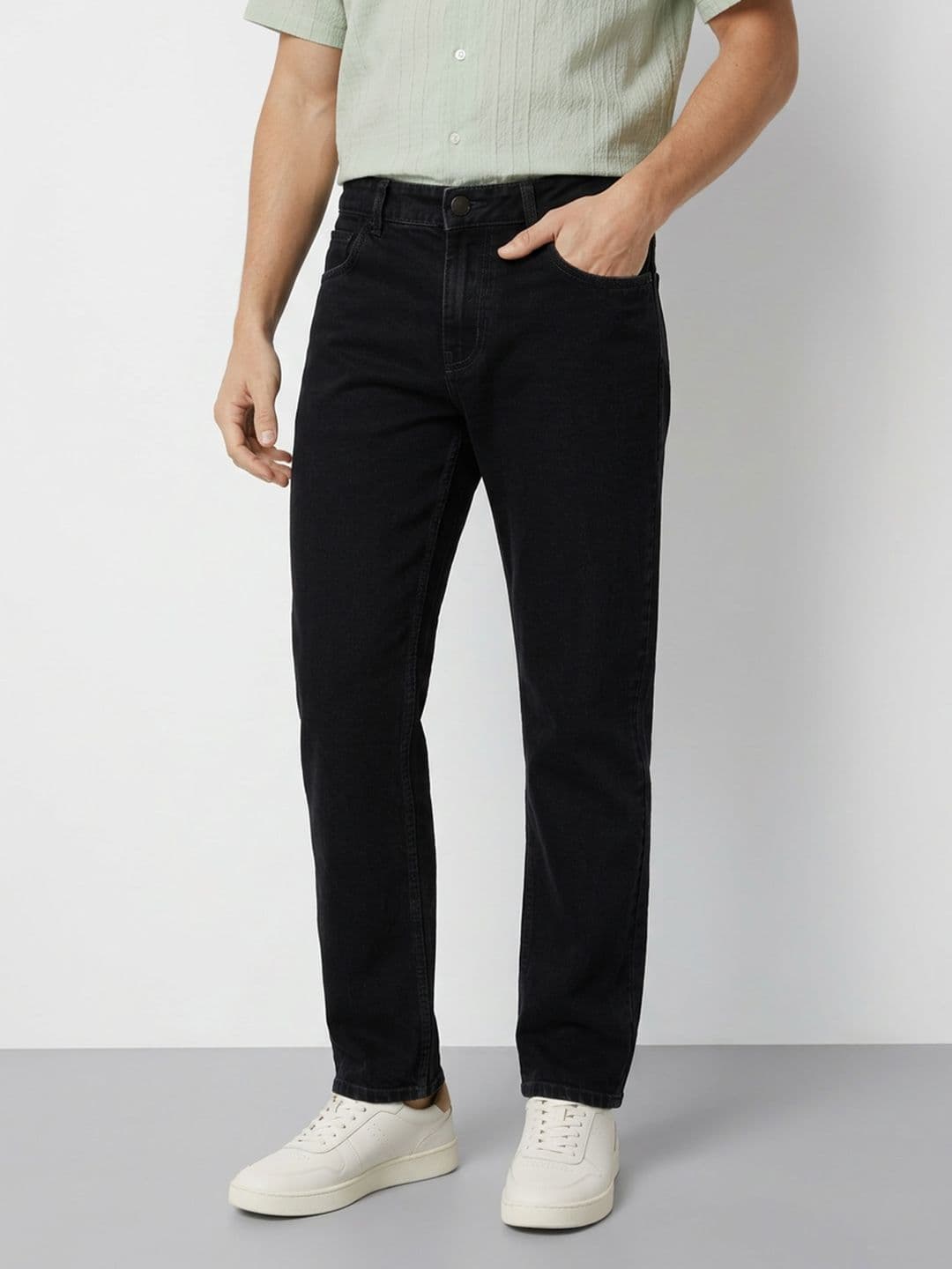Mast & Harbour Men Regular Fit Mid-Rise Cotton Jeans - view 1