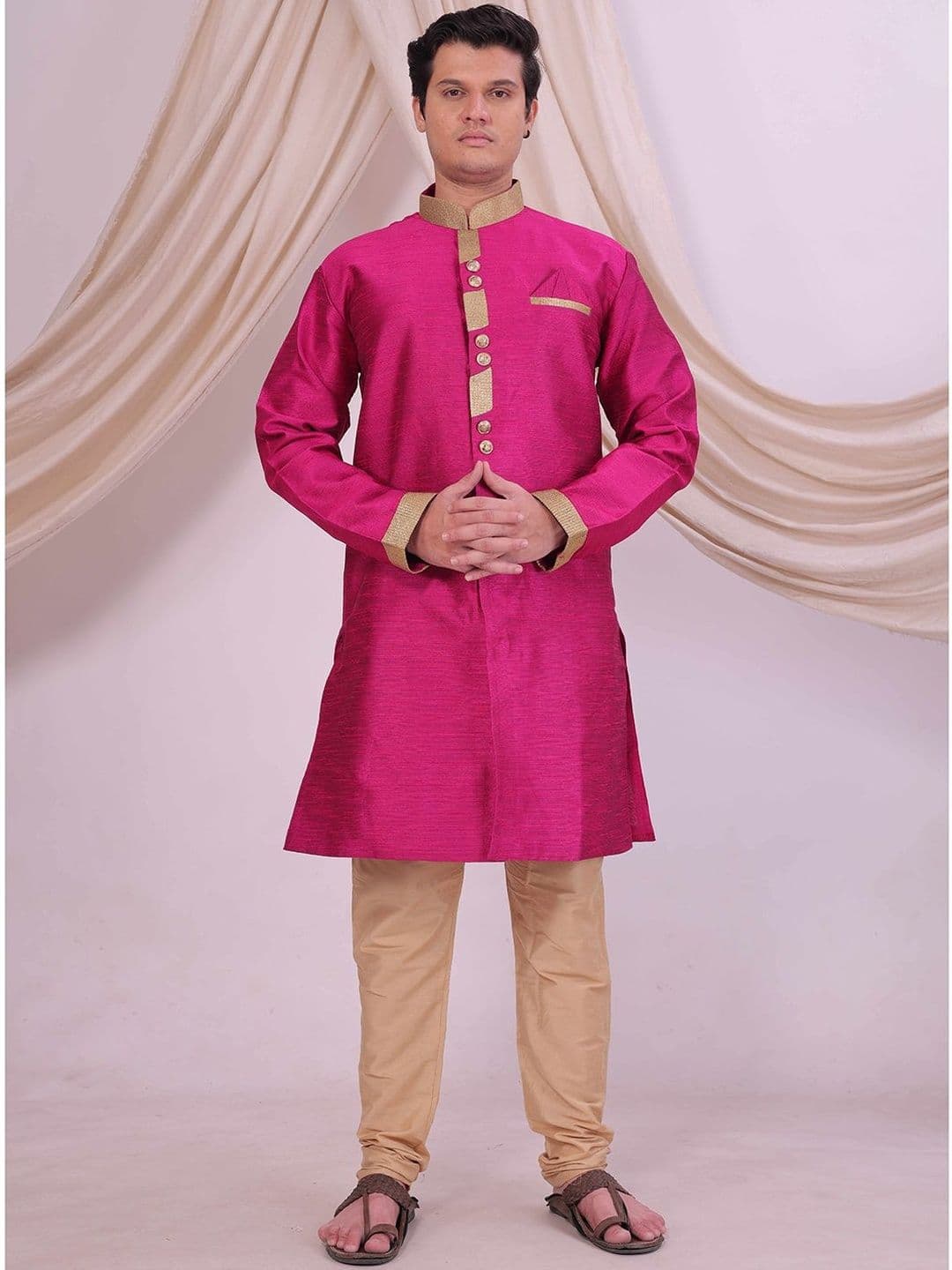 Desibutik Embroidered Mandarin Collar Sherwani - view 1