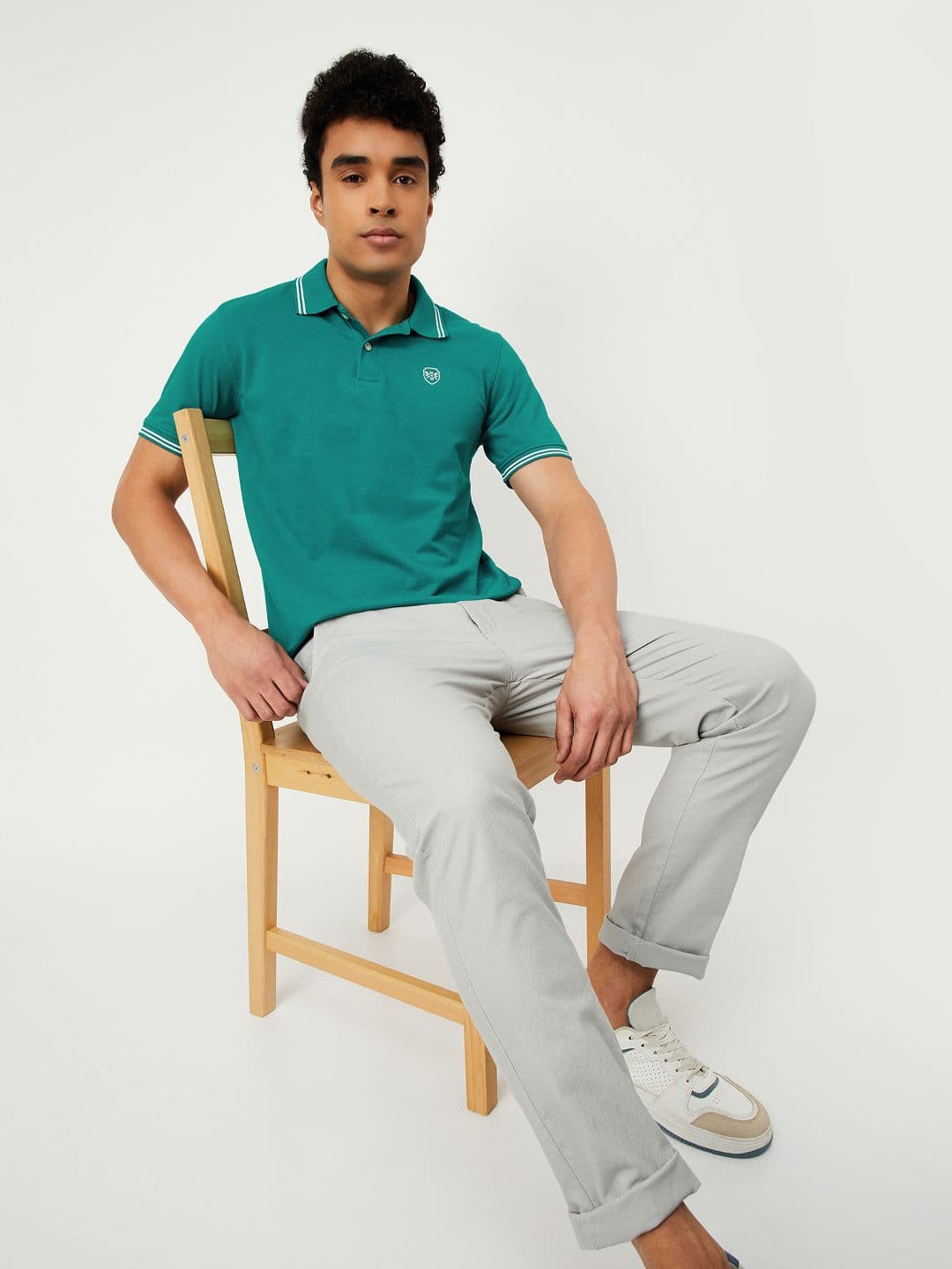 max Men Green Solid Polo Collar T-shirt - view 1