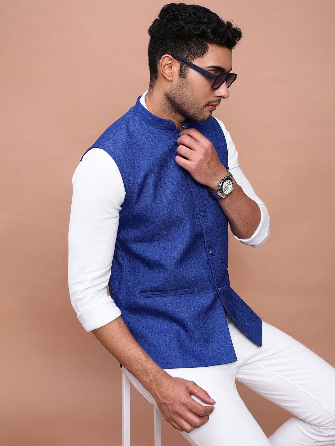 SHOWOFFFF Woven Slim Fit Mandarin Collar Nehru Jacket - view 1