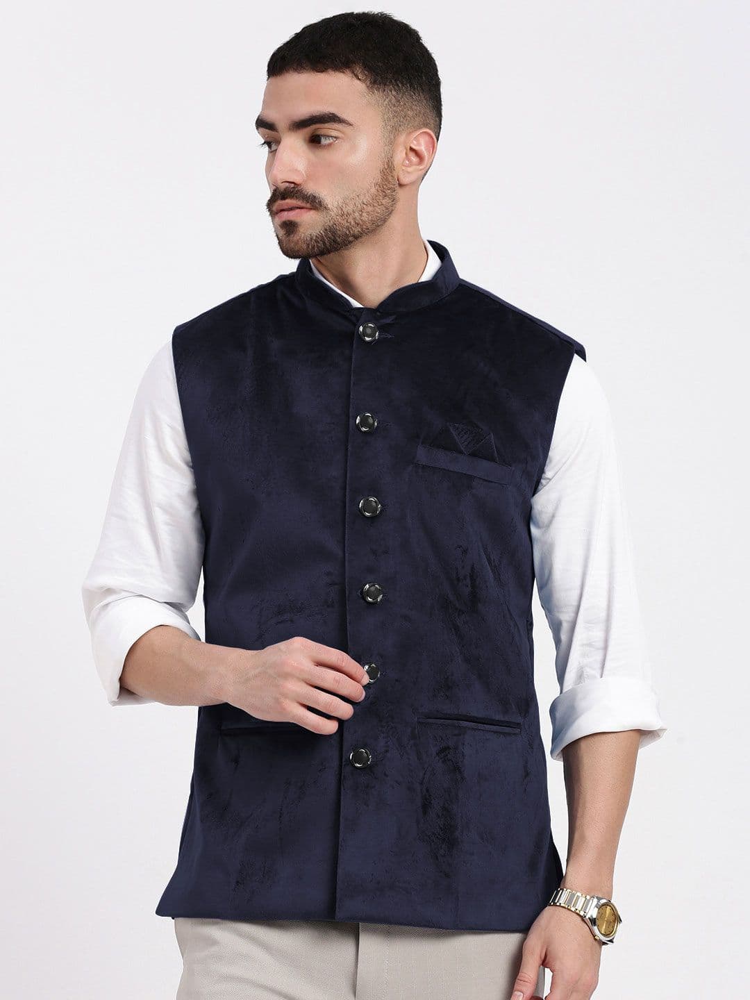 SHOWOFFFF Mandarin Collar Slim-Fit Nehru Jacket - view 1