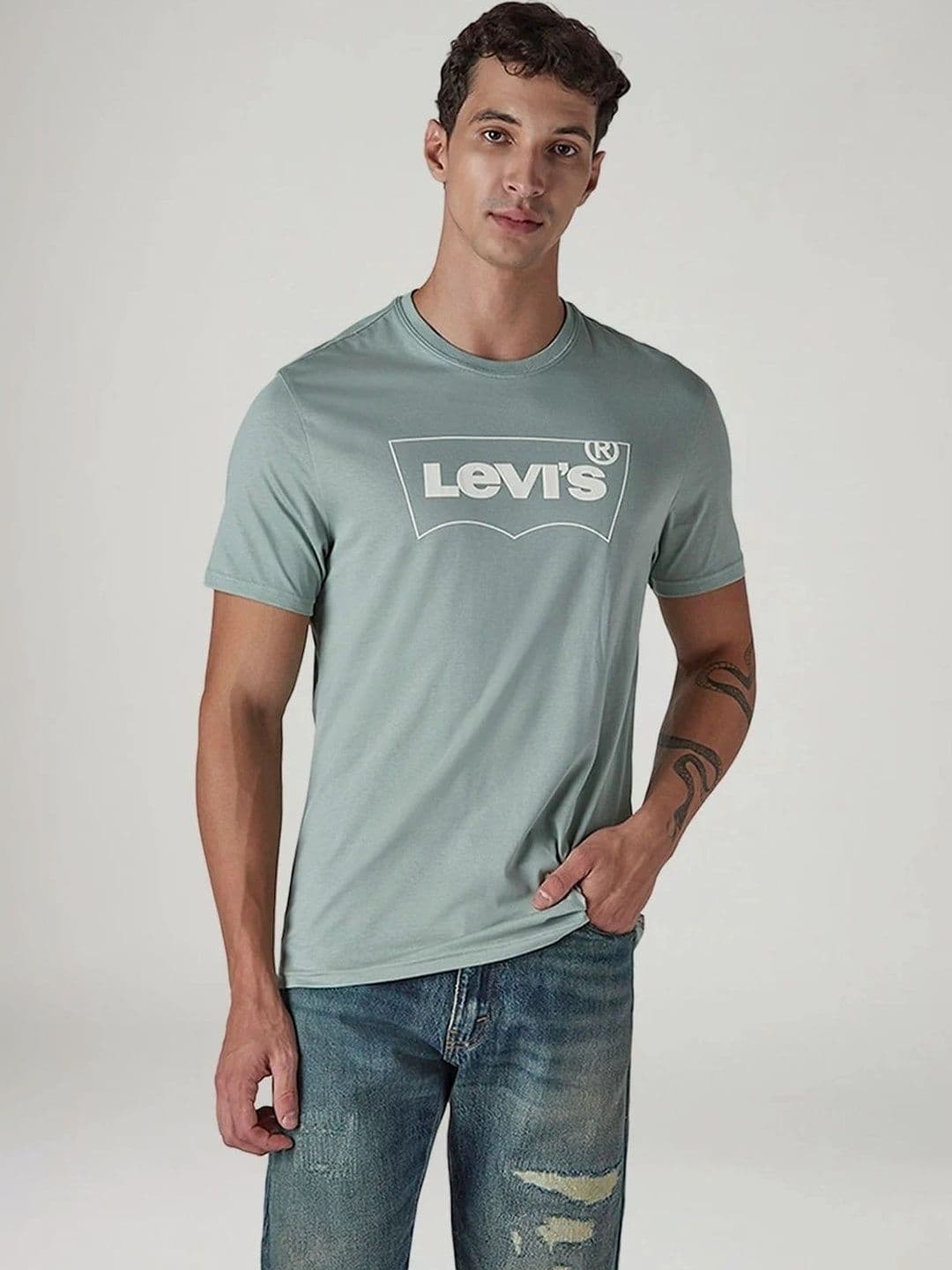 Levis Men Brand Logo Printed Slim Fit T-shirt - view 1