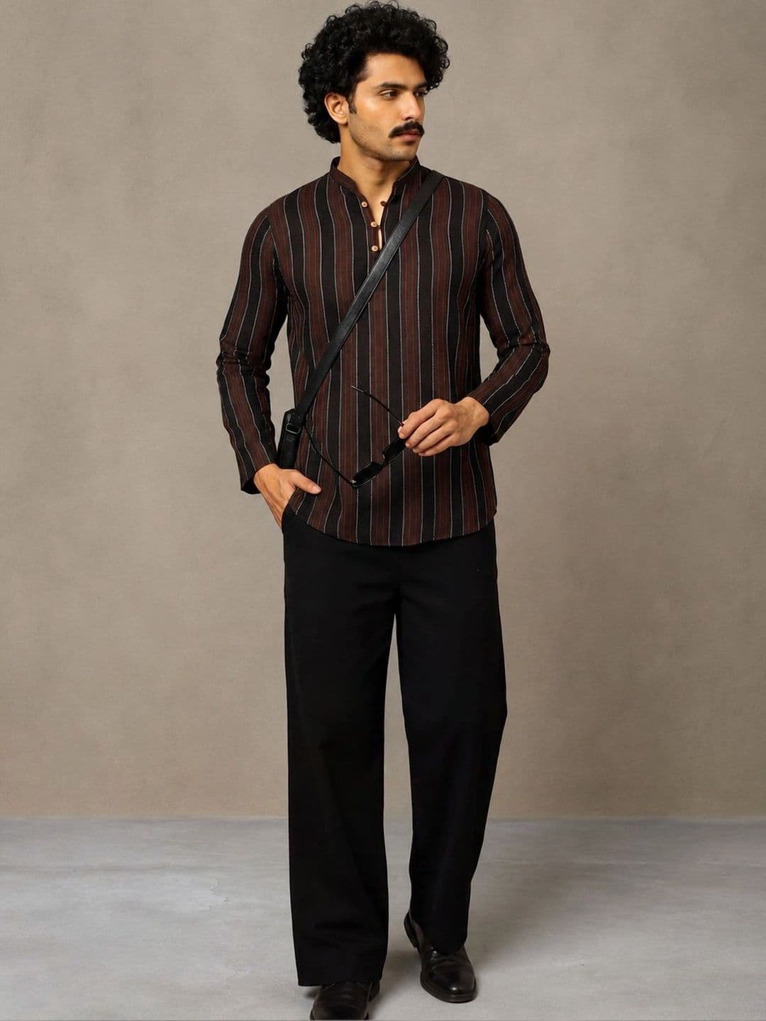 Navibhu Woven Design Striped Cotton Handloom Mandarin Collar Short Kurta - view 1