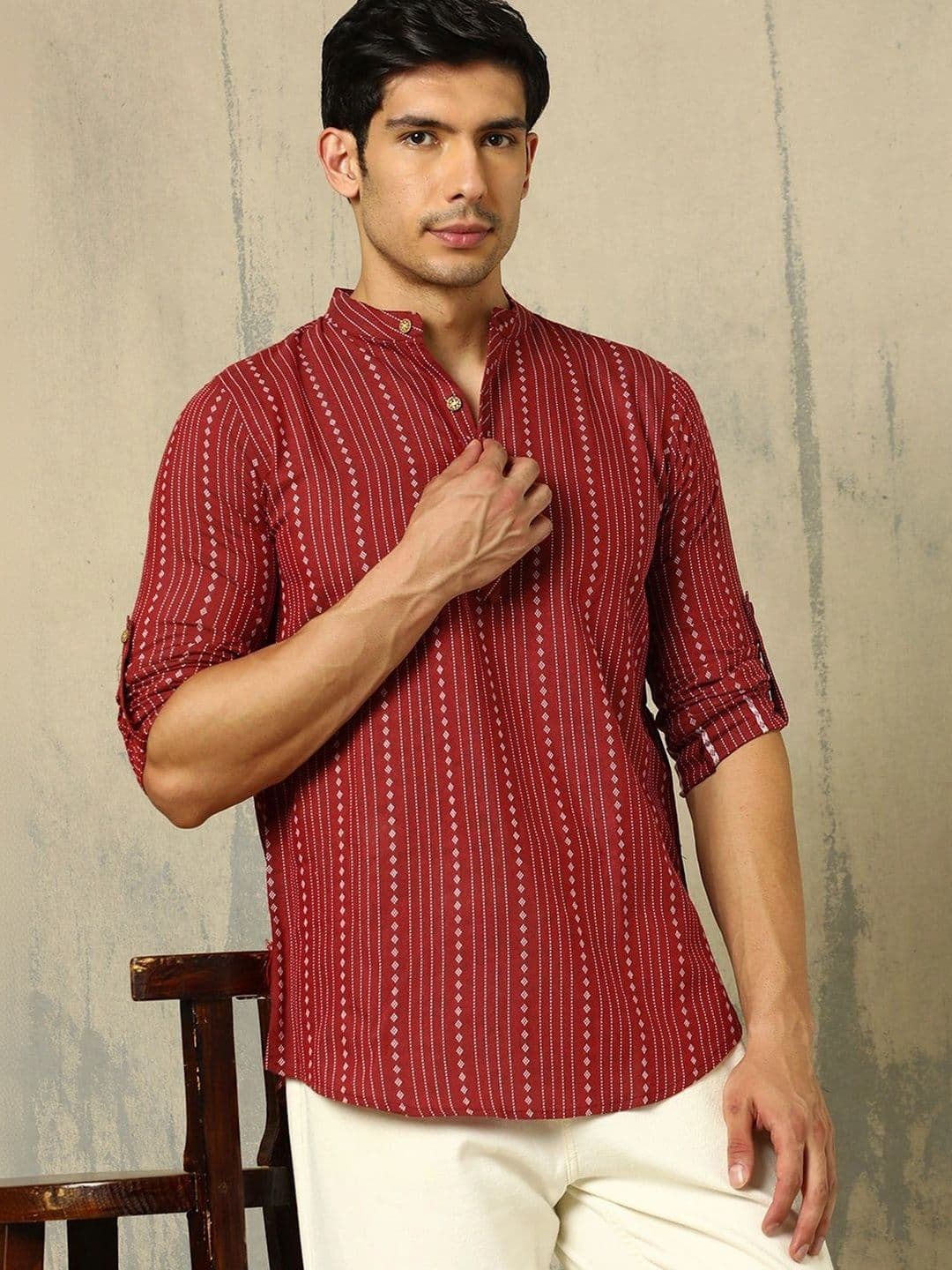 Anouk Woven Design Abstract Cotton Handloom Mandarin Collar Short Kurta - view 1