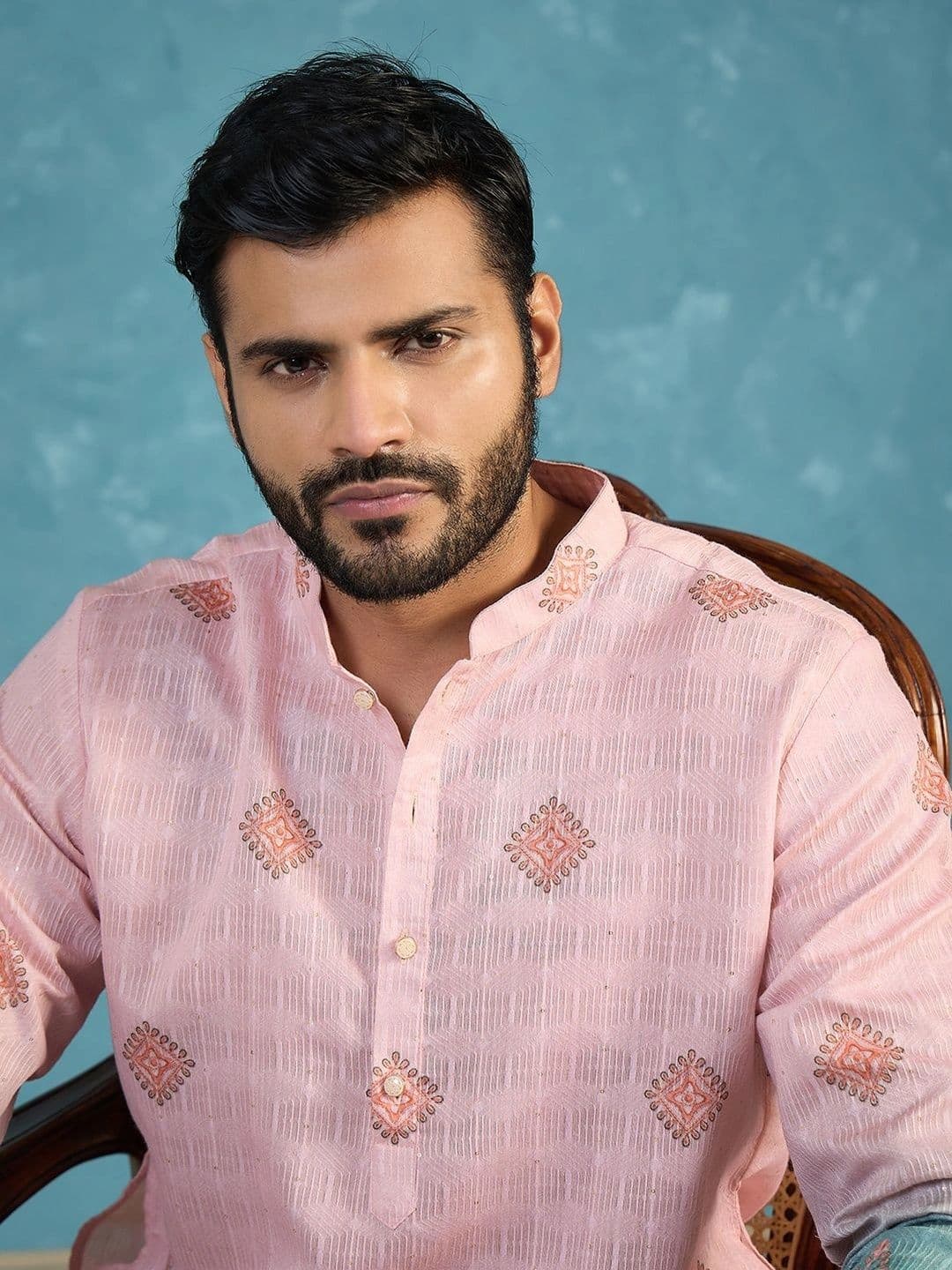 House of Pataudi Floral Woven Design Mandarin Collar Straight Kurta - view 1