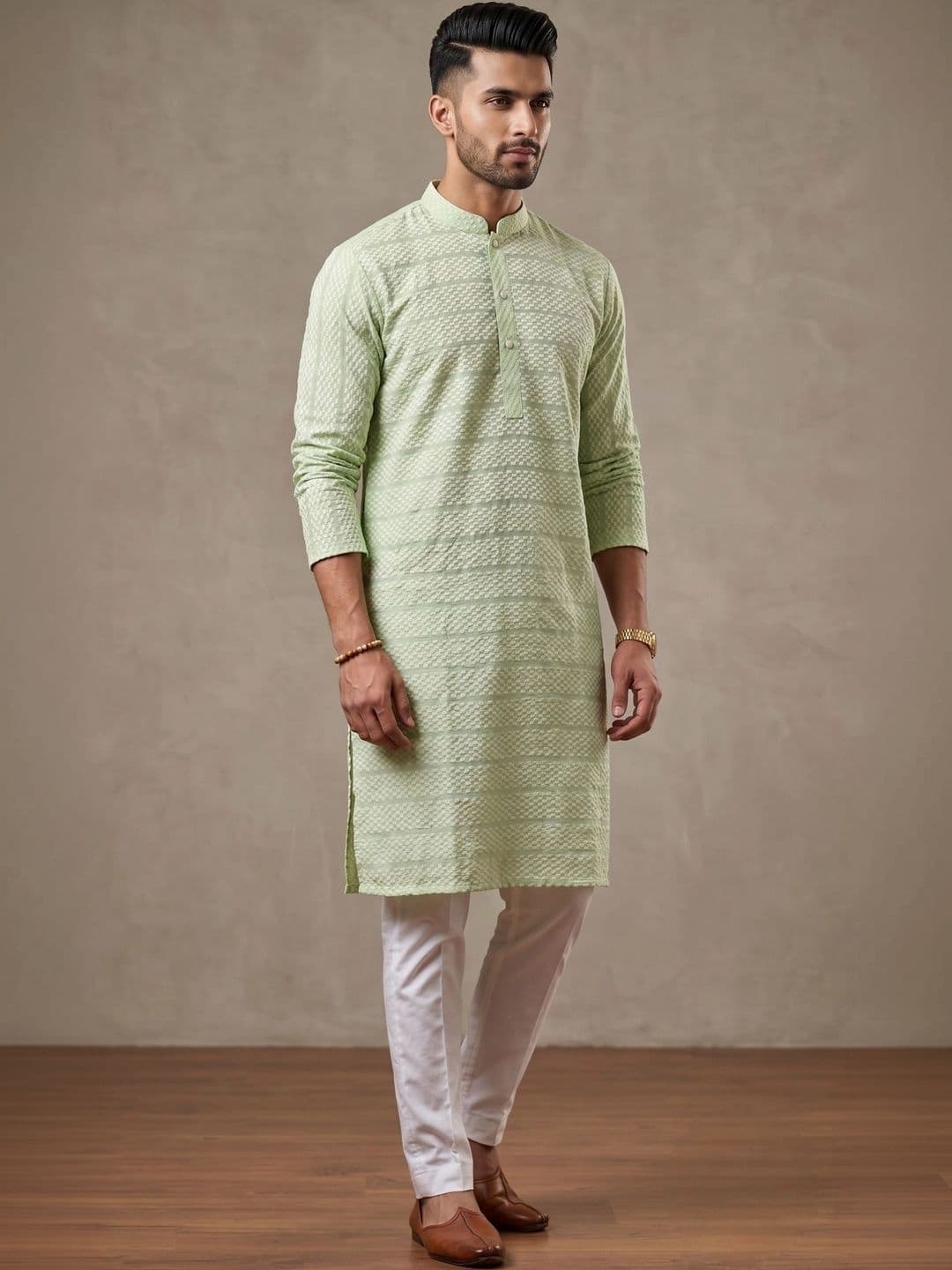 Shiv Leela Men Embroidered Thread Work Kurta - view 1