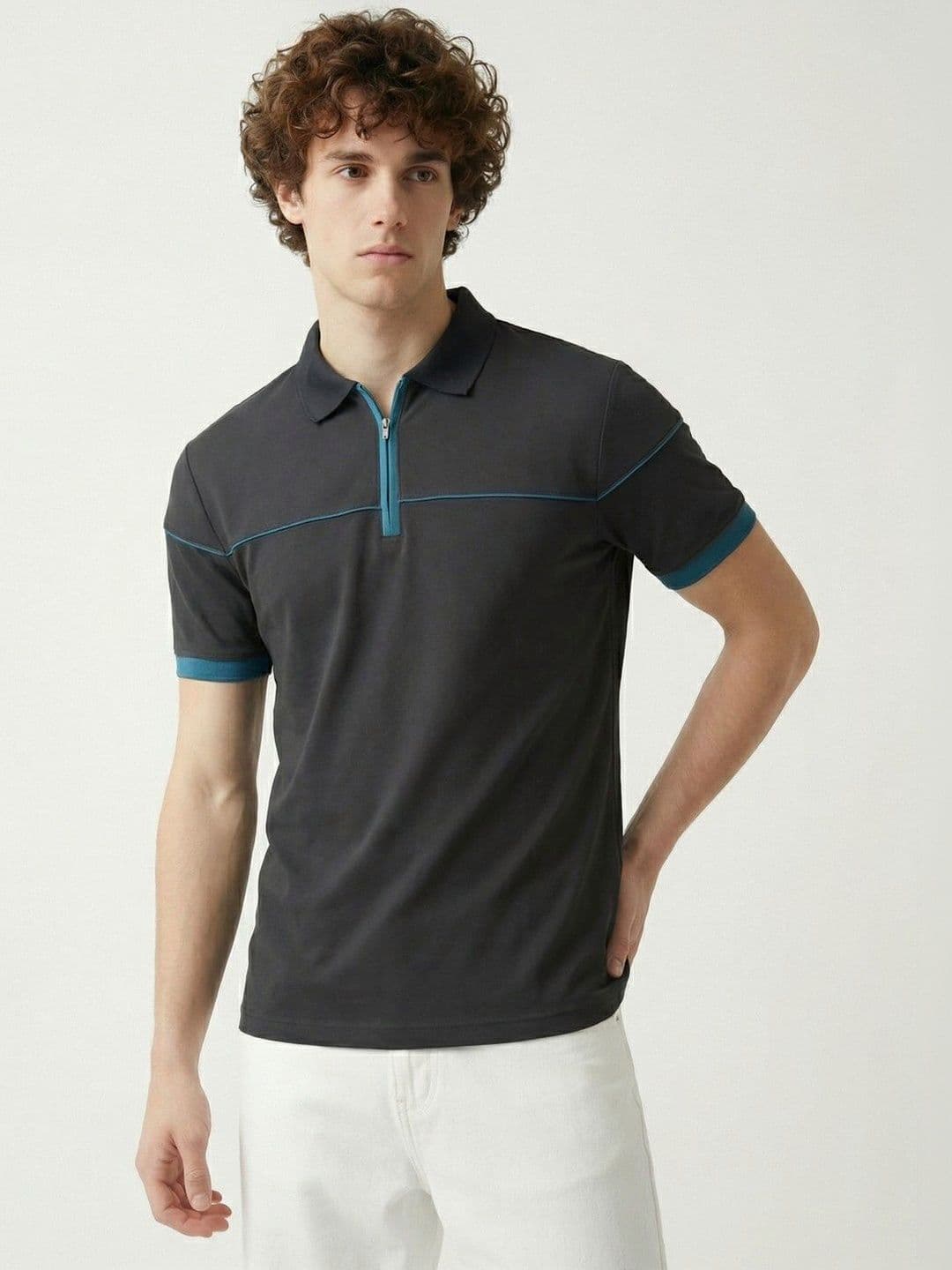 glitchez Men Colourblocked Polo Collar T-shirt - view 1