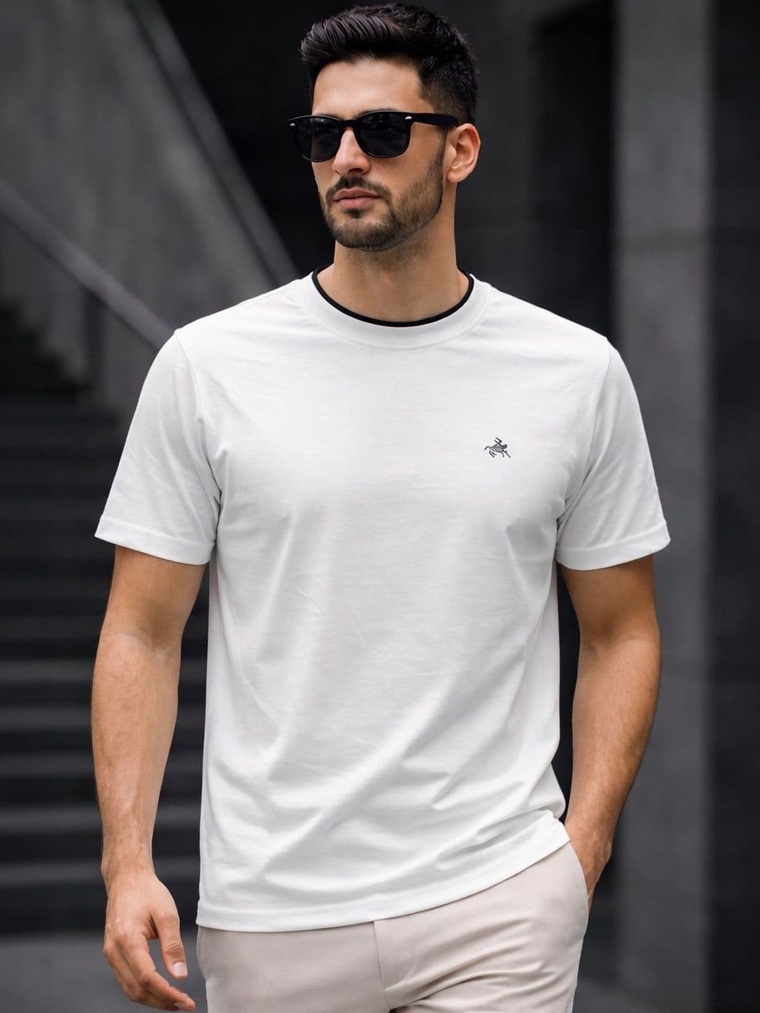 Parcel Yard Men Brand Logo T-shirt - view 1