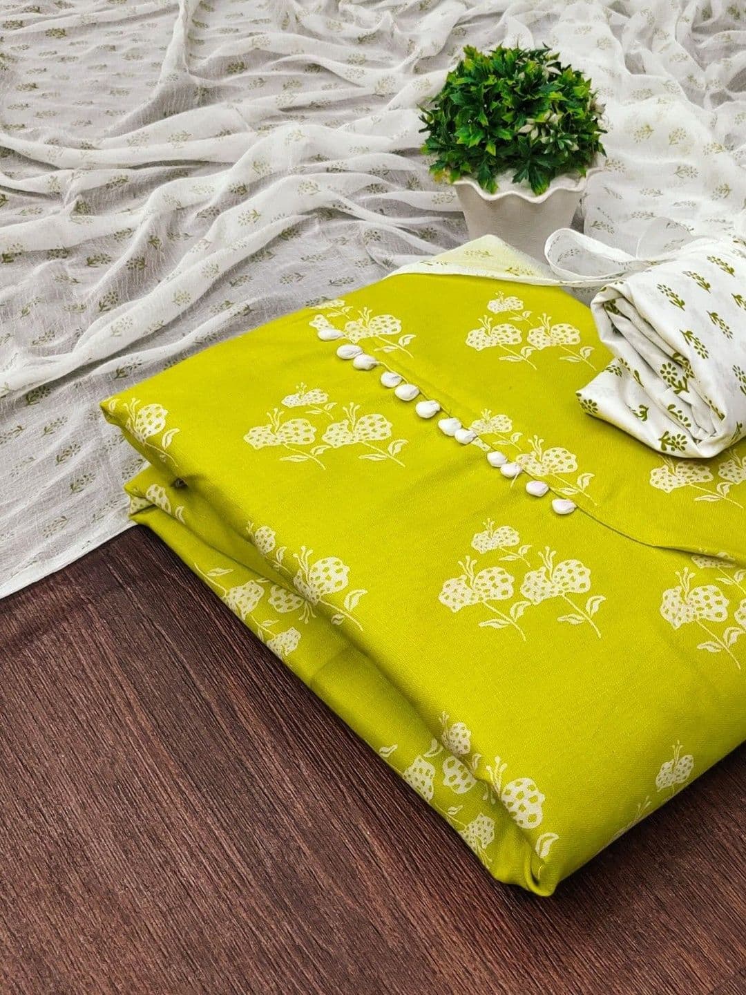 Dhaaga Ghar Printed Unstitched Dress Material - view 1