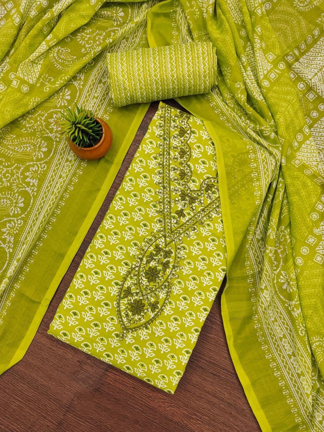 Dhaaga Ghar Printed Unstitched Dress Material - view 1