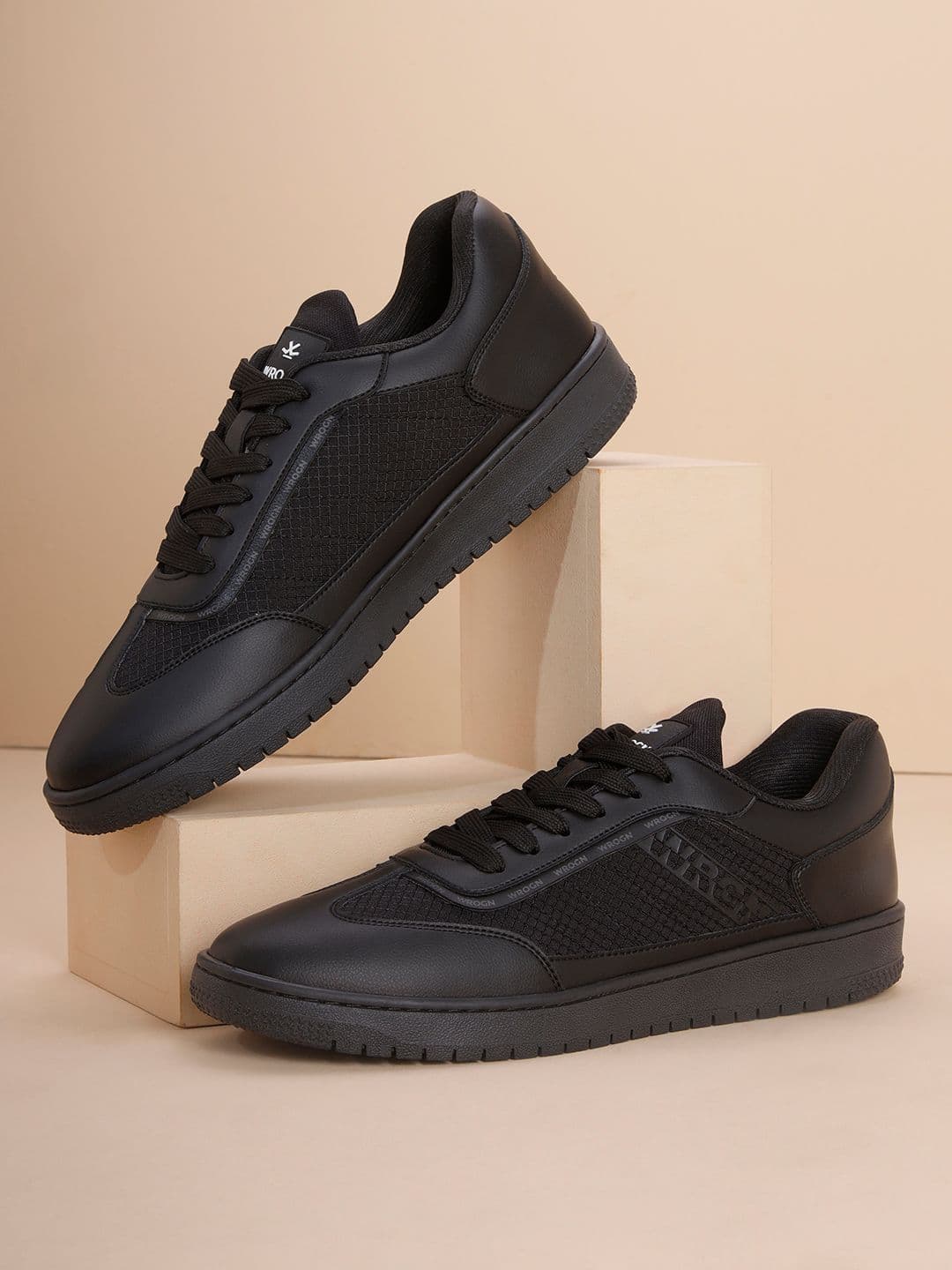 WROGN Men Textured Round Toe Lace-up Sneakers - view 1