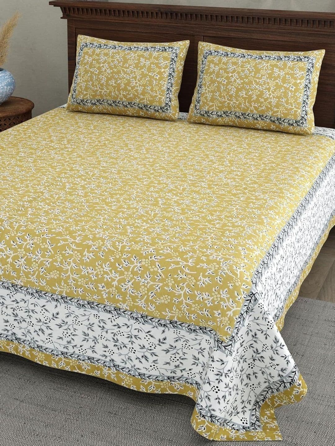 Maa Collection Yellow Floral 180 TC Bedsheet with 2 Pillow Covers - view 1