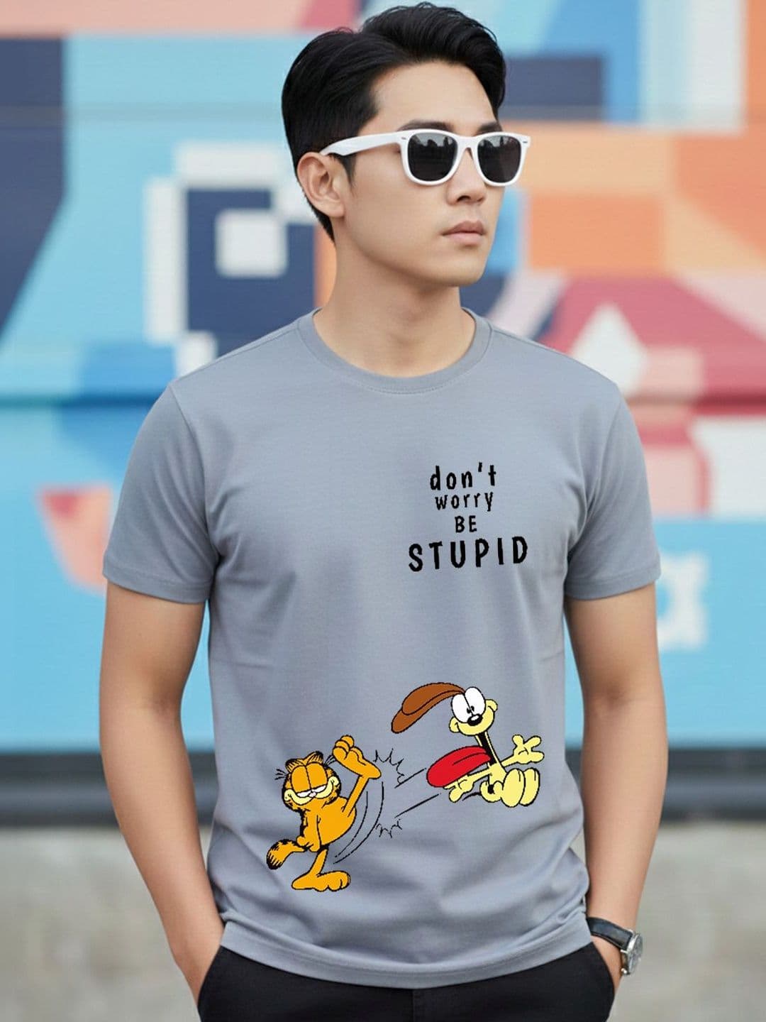 Greylongg Men Garfield Printed T-shirt - view 1
