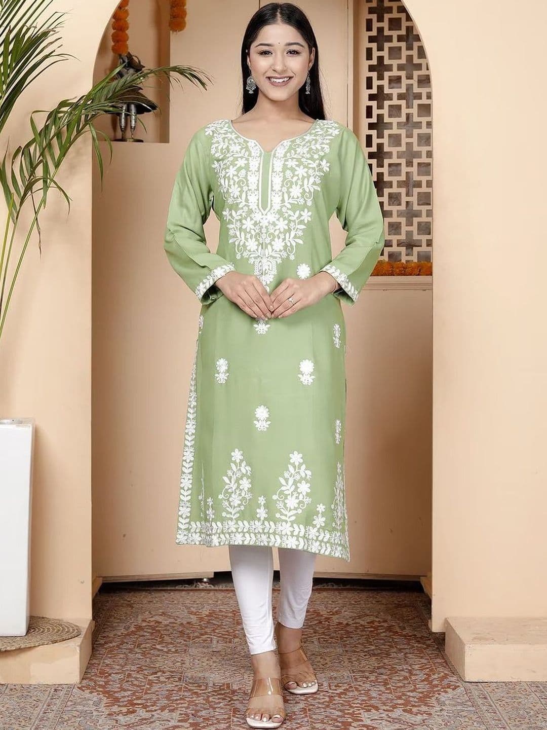 Anushansa Women Ethnic Motifs Embroidered Kurta - view 1