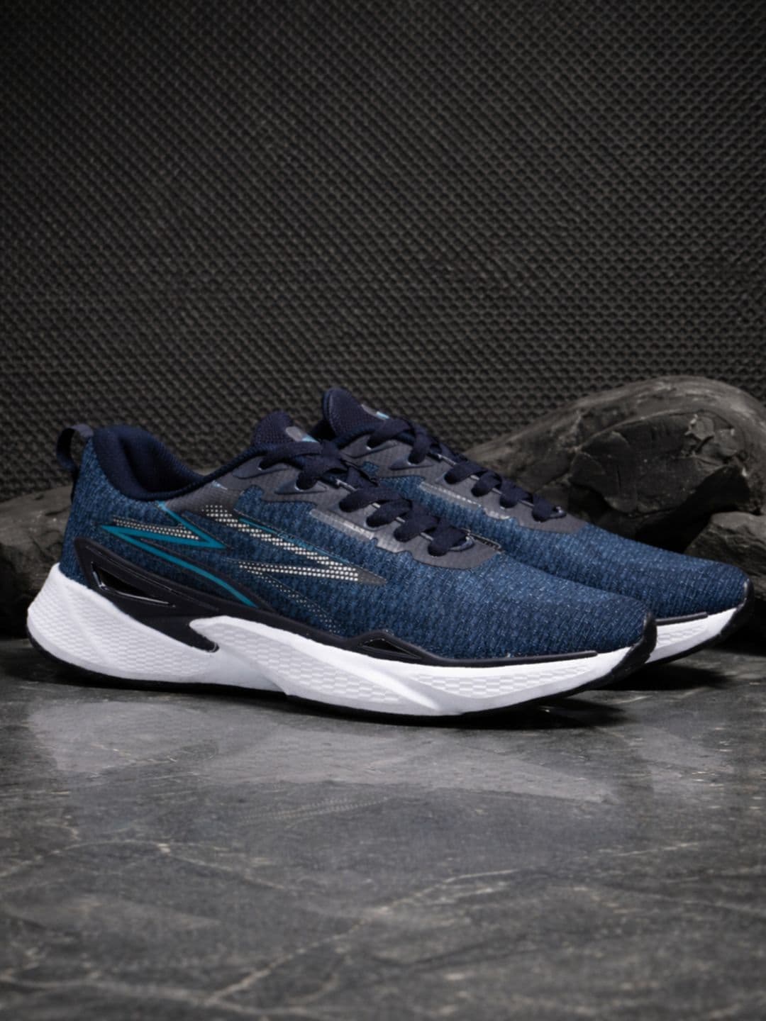 Columbus Men Mesh Running Non-Marking Shoes - view 1