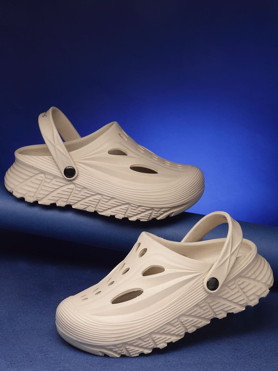 Athree Men Clogs Sandals - view 1