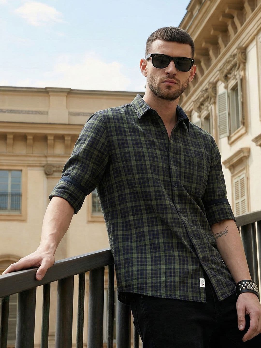 Roadster Men Navy Blue & Olive Green Checked Casual Shirt - view 1