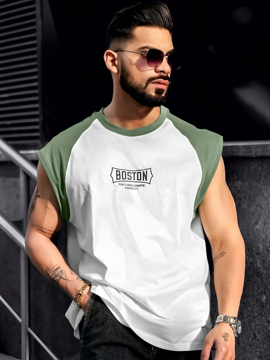 Maniac Men Brand Logo Colourblocked T-shirt - view 1
