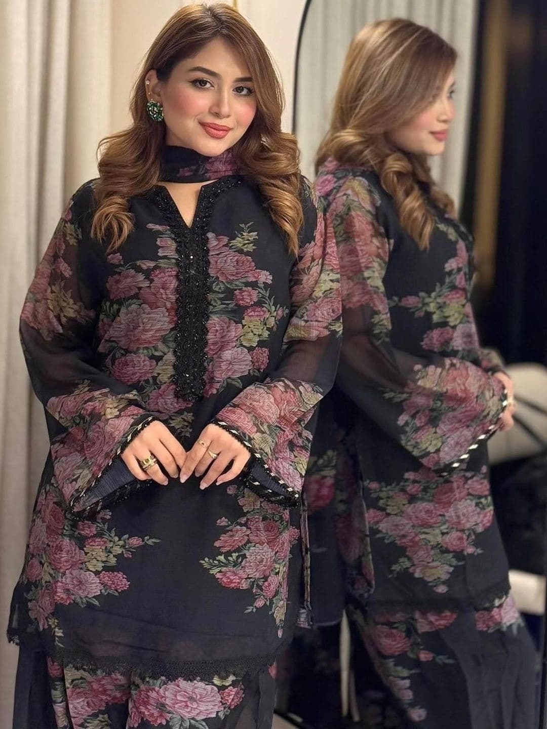 PAZVADI Women Floral Printed Regular Kurta with Patiala & With Dupatta - view 1