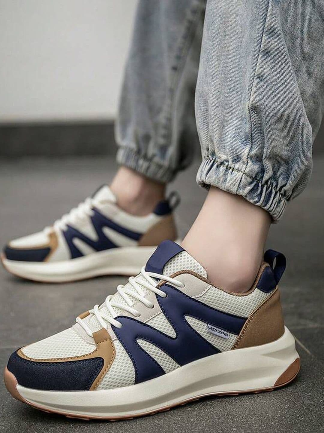 ASTEROID Men Colourblocked Sneakers - view 1