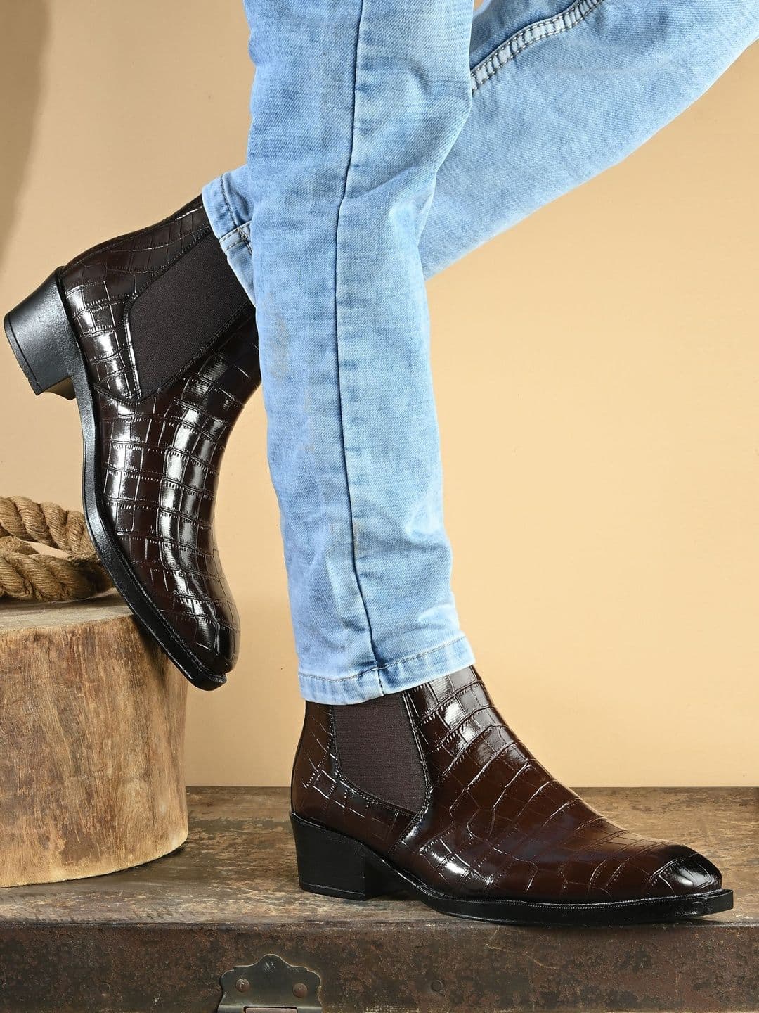 FAV SHOES Men Textured Leather Core - view 1