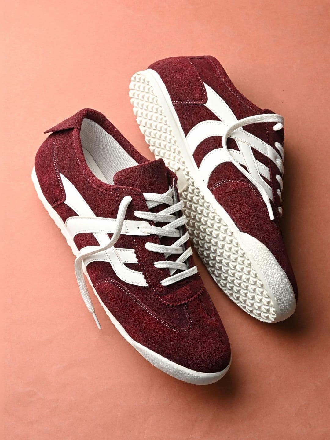 The Roadster Lifestyle Co Men Round Toe Sneakers Casual Shoes - view 1