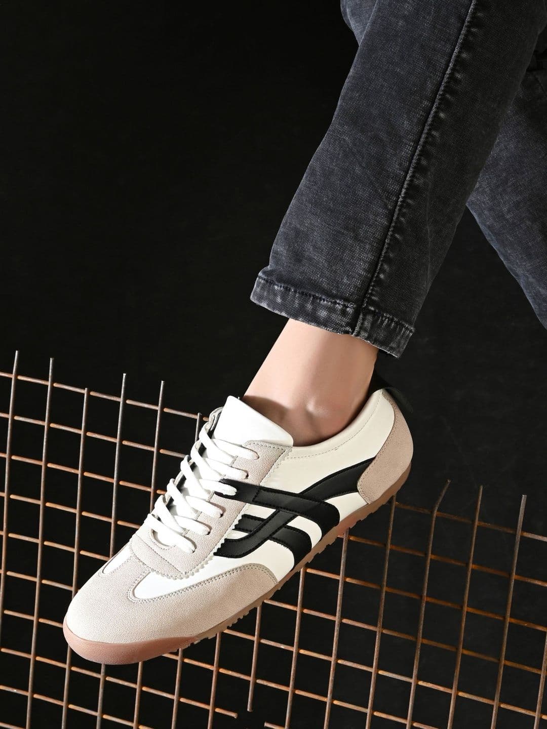Roadster Men Synthetic Suede Casual Shoes - view 1