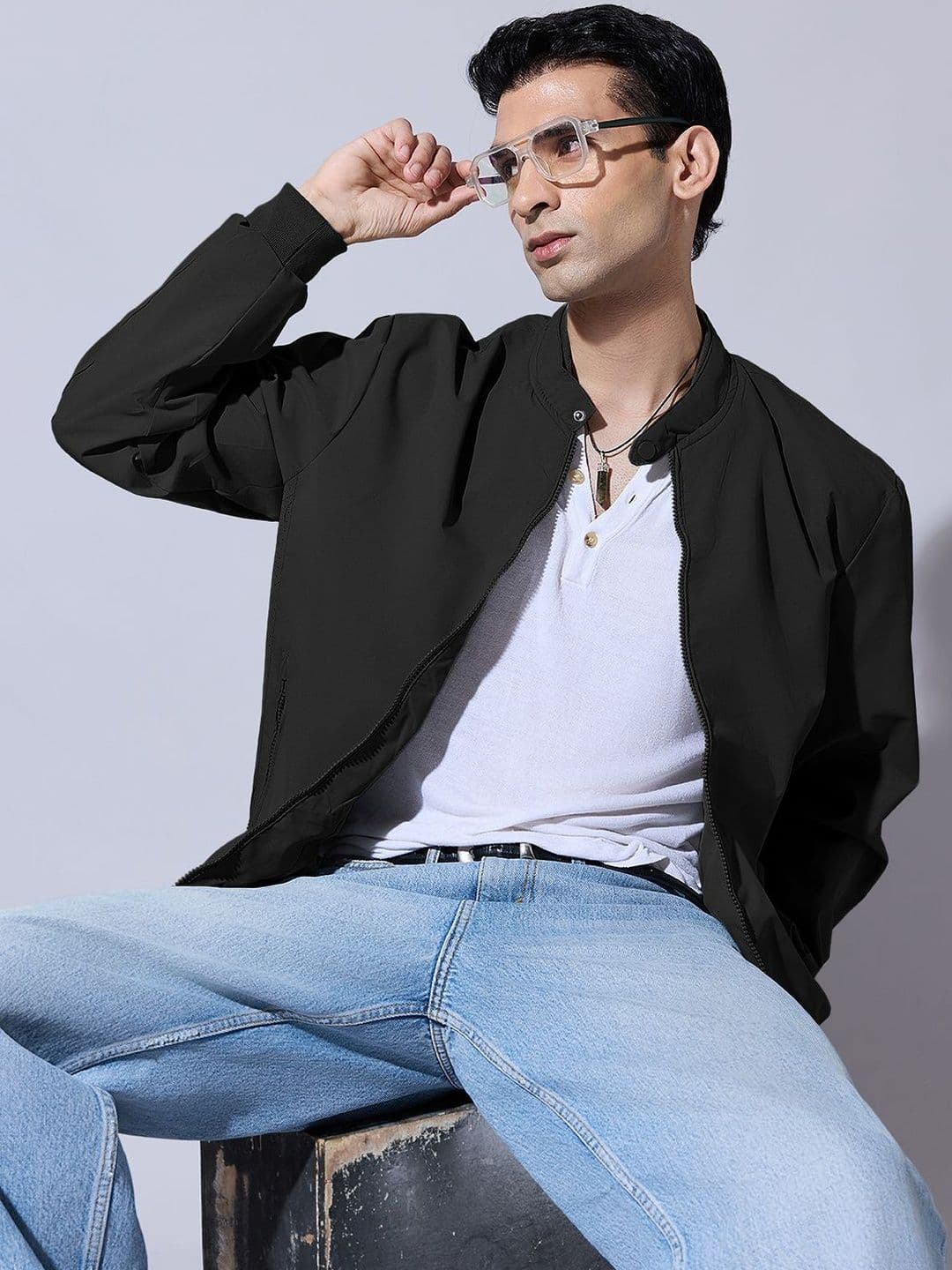 SHOWOFFFF Men Lightweight Outdoor Bomber Jacket - view 1